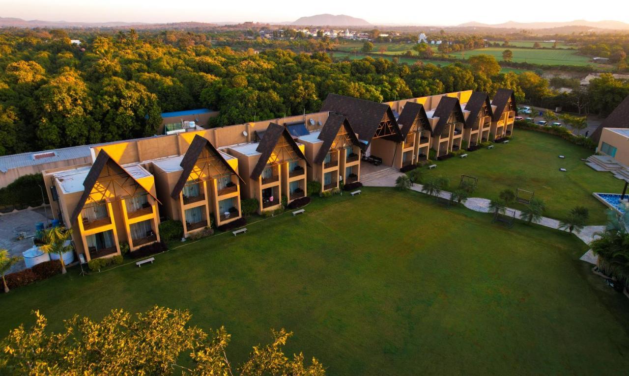 Hotel Jagira Ananta Elite , Sasan Gir Chitrod Zewnętrze zdjęcie